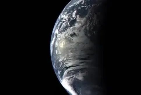 离开地球